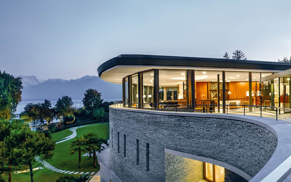 Clinique La Prairie | Best Luxury Wellness Retreats | Luxury retreats | wellness hotels | wellness retreats | longevity retreats | St Regis Bangkok | Clinique La Prairie Bangkok