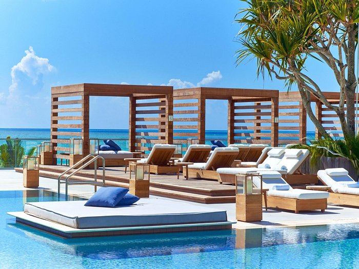 Luxury oceanfront pools, private cabanas, sustainable design, and top spa facilities at 1 Hotel South Beach, one of the best luxury eco-friendly hotels in Miami for 2026.