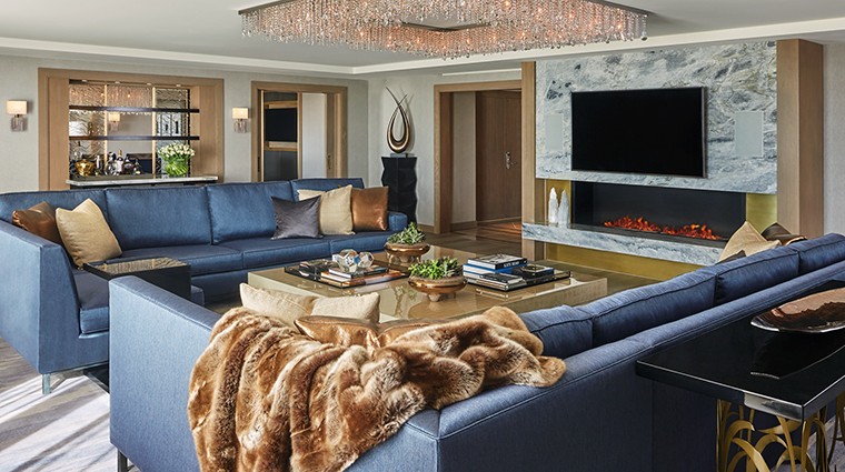 L’Hermitage Beverly Hills luxury boutique hotel, one of the best hotels in Los Angeles and a refined five-star option among Los Angeles California luxury hotels for travelers deciding where to stay in Los Angeles.