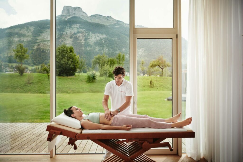 Luxury Longevity Retreat | Best Longevity Retreats | Best longevity retreats | Luxury biohacking retreat | Anti-aging retreat | Best executive retreats | executive retreats near me | longevity retreats near me | Jetset Select