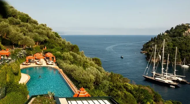 Malibu Beach Inn luxury beachfront boutique hotel on Carbon Beach, one of the best hotels in Los Angeles and a five-star coastal stay among Los Angeles California luxury hotels and hotels on the beach near Los Angeles California for travelers deciding where to stay in Los Angeles.