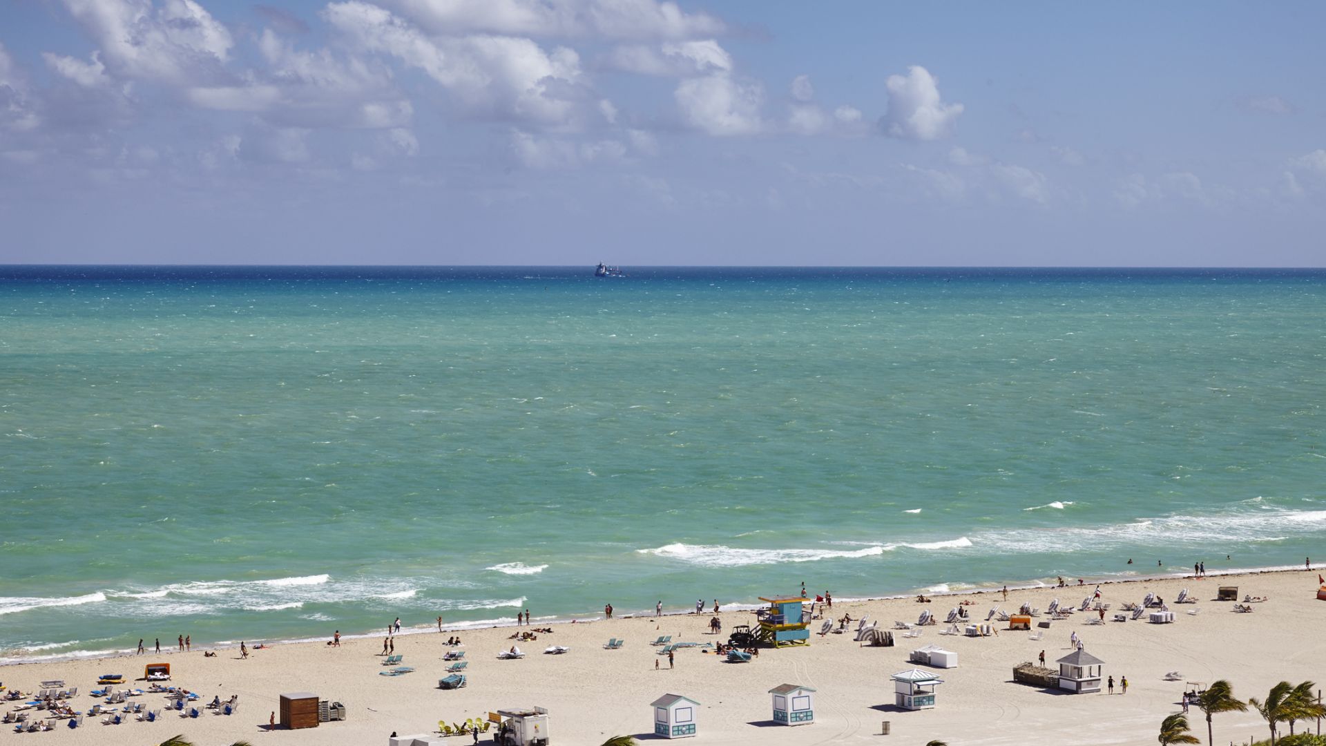 Best luxury hotels in Miami 2026 with oceanfront views, South Beach resorts, and five-star Miami Beach suites overlooking the Atlantic, perfect for a Miami vacation or luxury stay for Art Basel, Formula 1, the U.S. Open, and other 2026 marquee events.