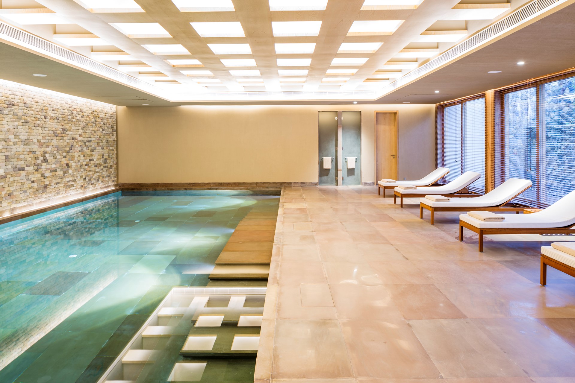 Six Senses Vana in India is a Six Senses destination spa and luxury wellness resort that blends ancient healing traditions with high-end wellness programs and modern integrative therapies. Positioned among the best luxury wellness retreats and spa resorts in Asia, this Six Senses resort operates as a luxury longevity retreat with structured wellness retreats focused on detox, stress relief, weight loss, and deep rest. Guests choose Six Senses Vana for immersive, all-inclusive-style wellness experiences comparable to leading global names such as Miraval Resort, The Retreat Costa Rica, and Pritikin Longevity Center, making it a benchmark for luxury spa resorts, biohacking retreat-style offerings, and transformative luxury retreats.