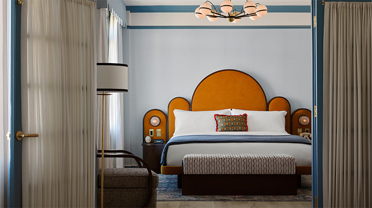 The Georgian Hotel on Ocean Avenue with Art Deco architecture, sweeping Pacific Ocean views, and luxury suites; a top pick for Boutique Hotels Santa Monica, Boutique Hotels Los Angeles, and travelers deciding where to stay in Los Angeles.